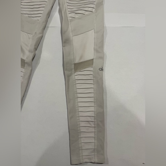 ALO Yoga Highwaist Motot White Womens Leggings   Size- Small - Picture 3 of 4